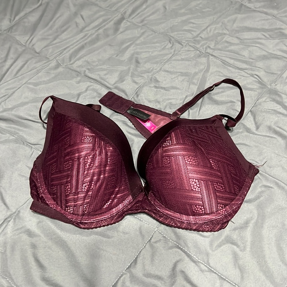Vince Camuto bra
